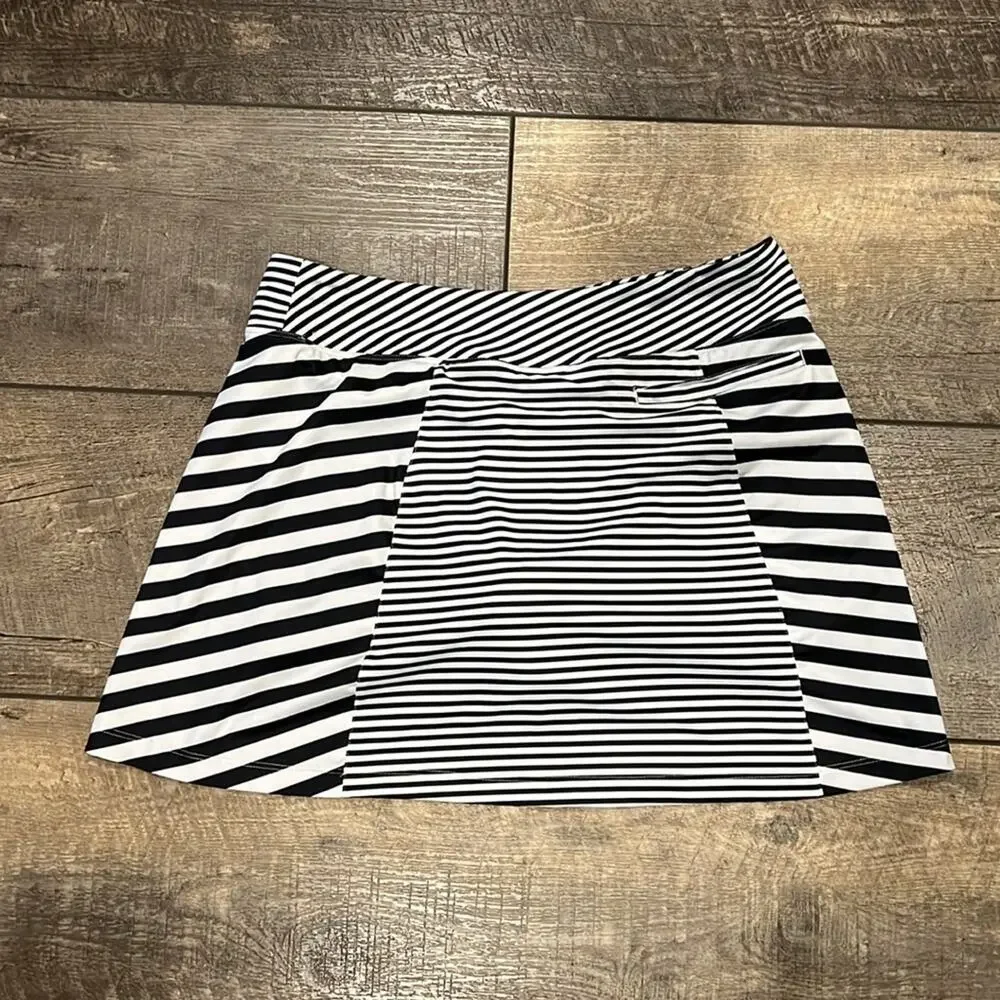 Nike Golf Precision 2.0  Black & White Stripe Skort Size M